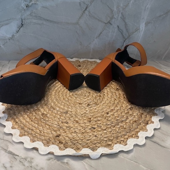 H by Halston Leather Block Heels With Adjustable Strap
Size: 9 - Picture 6 of 6